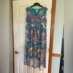 Chico’s high low women dress, beautiful print.  Size 2 with Jacket